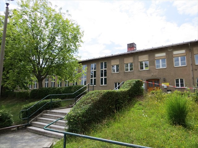 Schwimmhalle Klotzsche von Osten